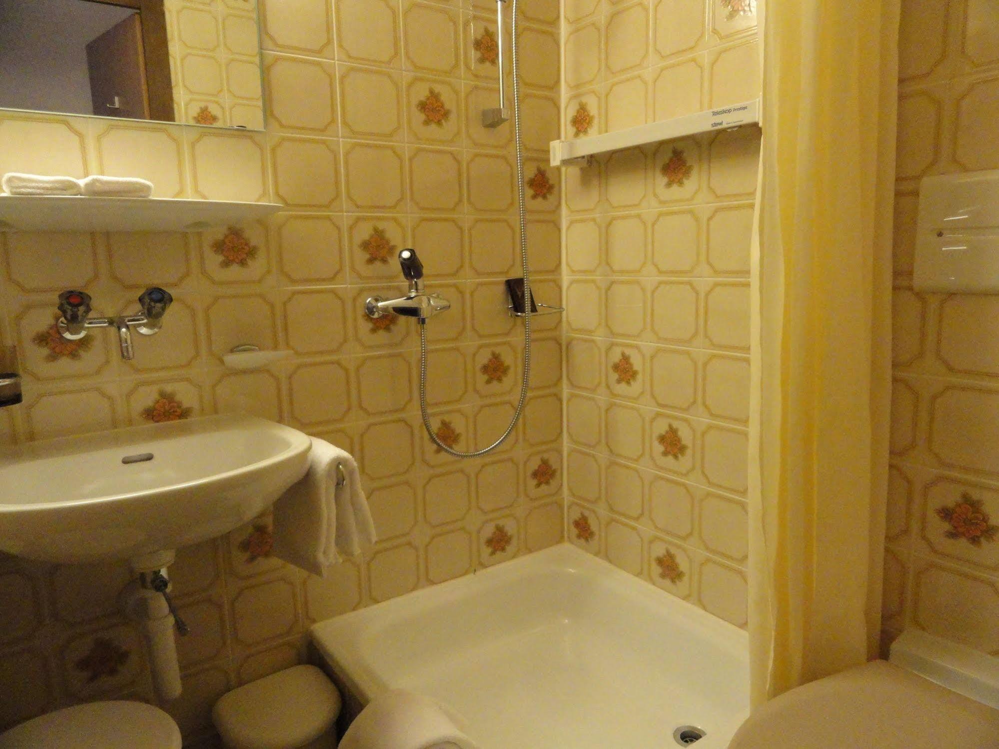 Hotel Alpenruhe - Vintage Design Hotel ヴェンゲン エクステリア 写真